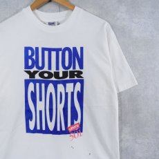 画像1: 90's Levi's USA製 "BUTTON YOUR SHORTS" プリントTシャツ M (1)