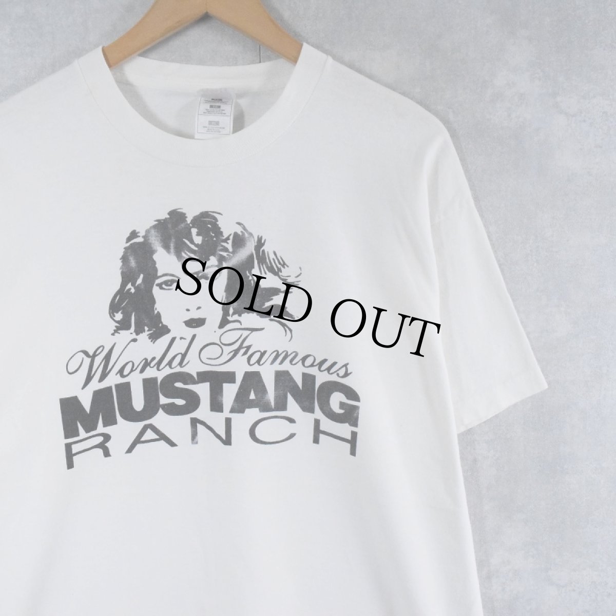 画像1: 90's MUSTANG RANCH エロプリントTシャツ XL (1)