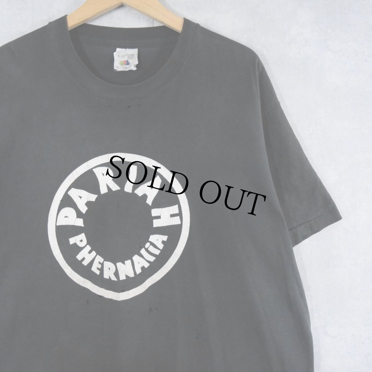 画像1: 90's CANADA製 "PARIAH PHERNALIA" プリントTシャツ XL (1)