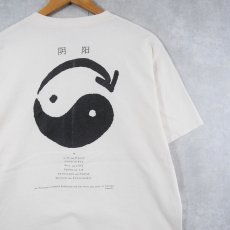 画像1: 90's USA製 "阴阳" 陰陽プリントTシャツ L (1)