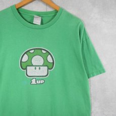 画像1: Nintendo スーパーマリオ "1UPキノコ" ゲームキャラクタープリントTシャツ XL (1)