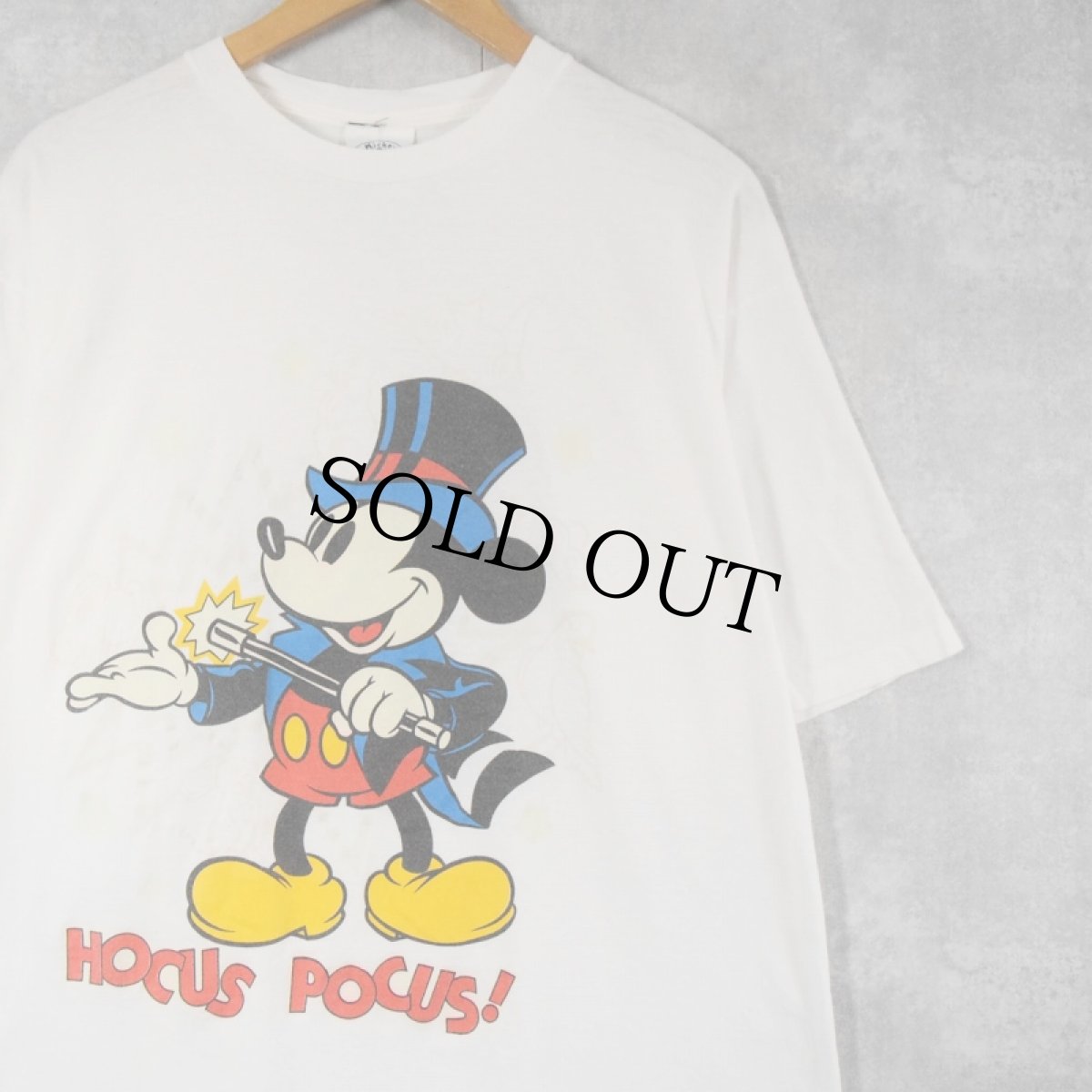 画像1: 90's Disney MICKEY MOUSE "HOCUS POCUS!" 蓄光 キャラクタープリントTシャツ (1)