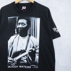 画像1: 90's MUDDY WATERS USA製 ギタリストプリントTシャツ BLACK L (1)