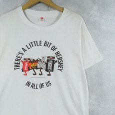 画像1: 70's HERSHEY'S USA製 "THERE'S A LITTLE BIT OF HERSHEY..." お菓子企業 キャラクタープリントTシャツ XL (1)