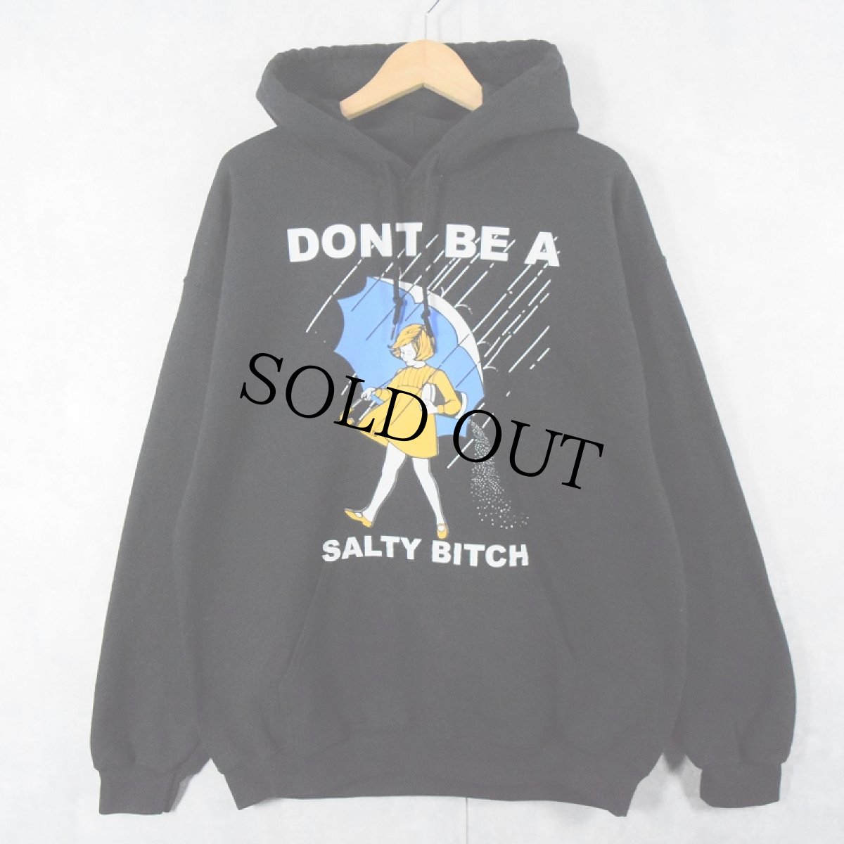 画像1: Morton Salt "DONT BE A SALTY BITCH" 塩メーカープリントスウェットフーディー BLACK L (1)