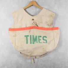 画像1: VINTAGE "TIMES" ニュースペーパーバッグベスト  (1)