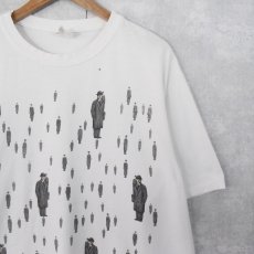 画像1: 90's Rene Magritte "ゴルコンダ" アートプリントTシャツ XL (1)