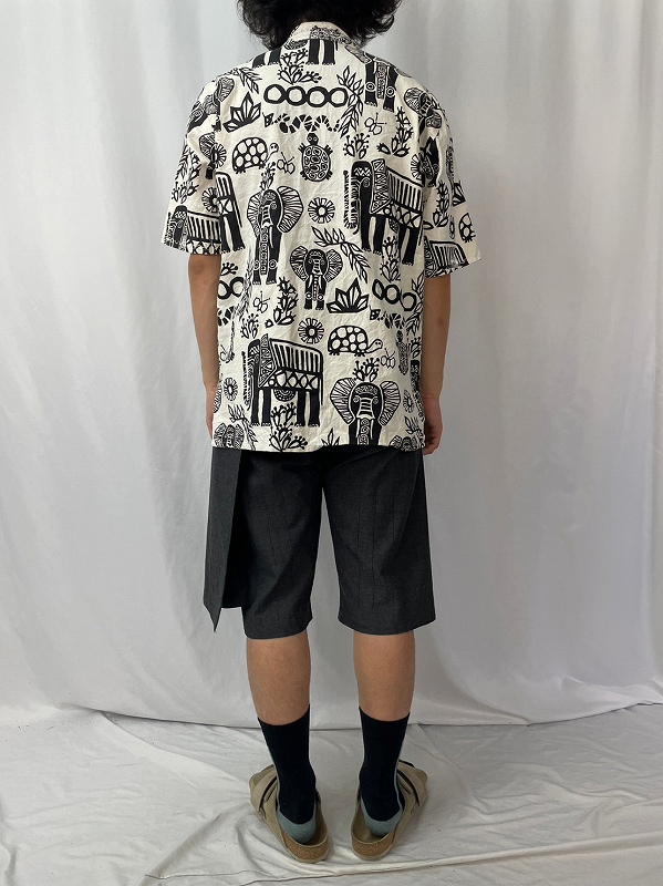 カラー黒色ブラック【サイズXL×配色◎】オープンカラーシャツ デザイン刺繍ブラック.